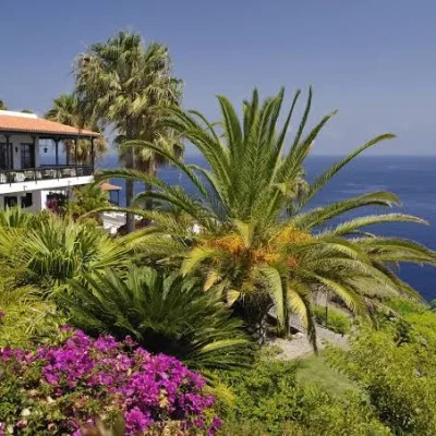 01 HOTEL JARDIN TECINA