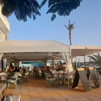 01 RESTAURANTE LA CARPA