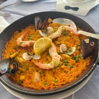 02 BLUE MARTIN paella