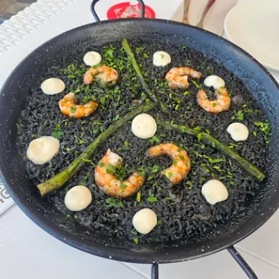 03 RESTAURANTE EL CALETON