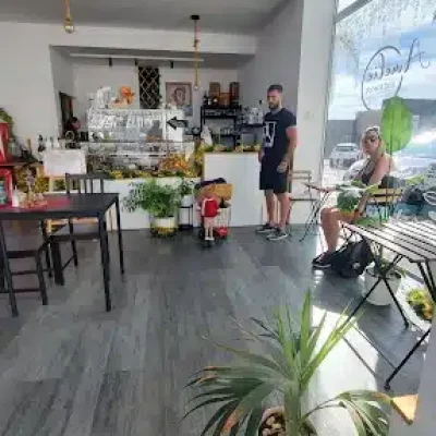 04 AMELI AND FRIENDS 04 AMELI AND FRIENDS