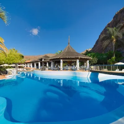 04 HOTEL JARDIN TECINA